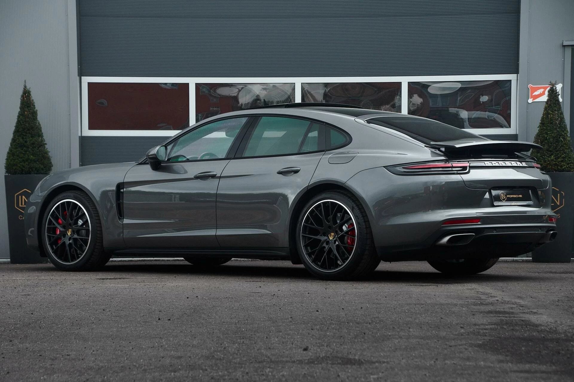 Hoofdafbeelding Porsche Panamera