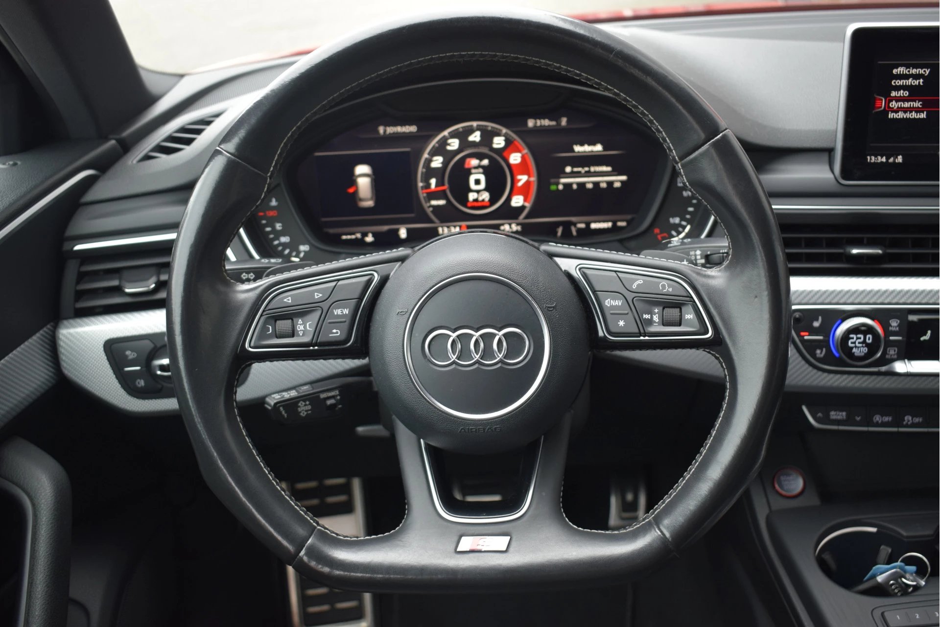 Hoofdafbeelding Audi S4