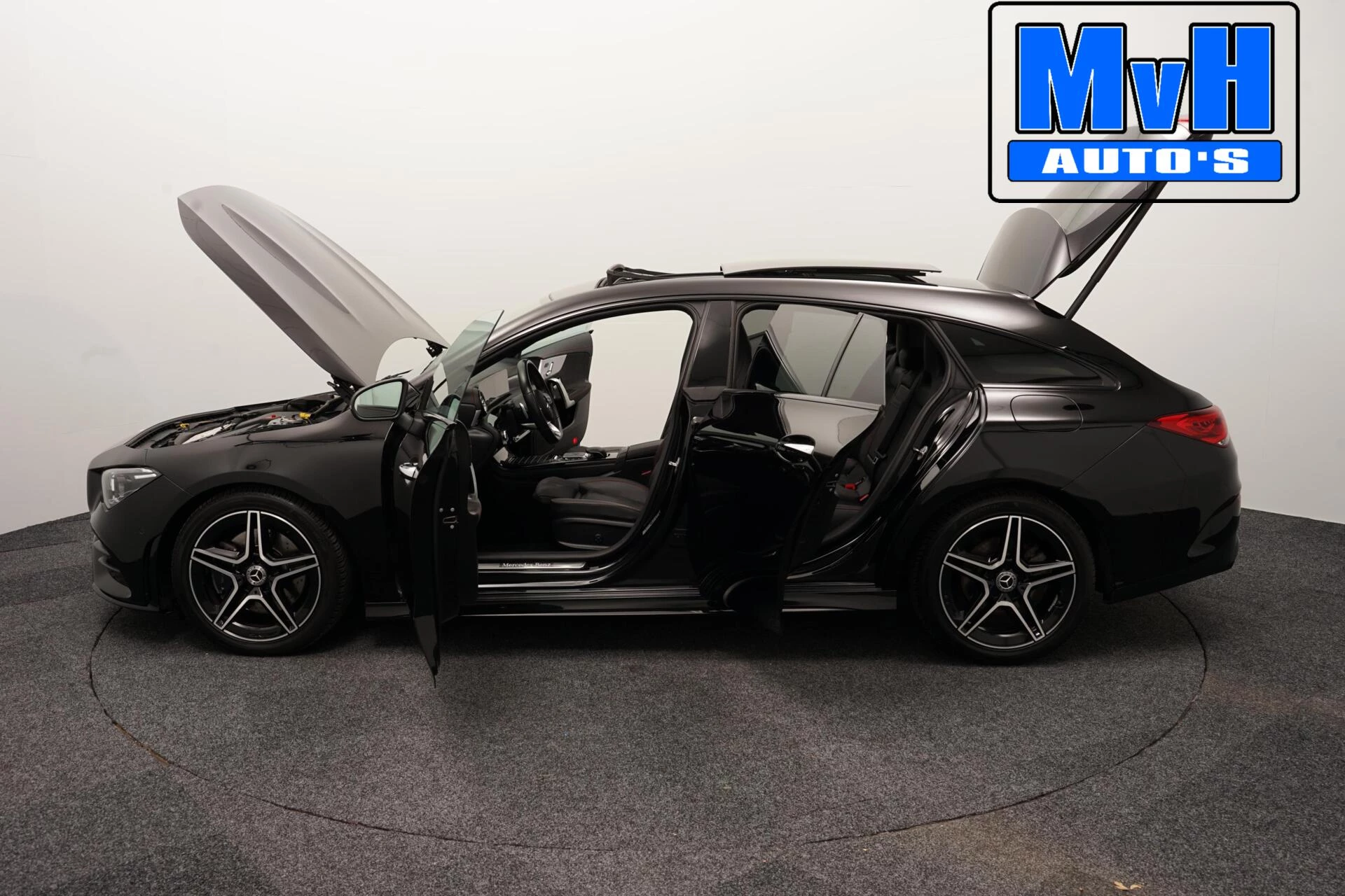 Hoofdafbeelding Mercedes-Benz CLA