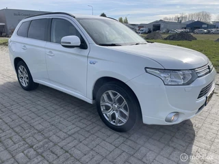 Mitsubishi Outlander 2.0 PHEV Instyle+