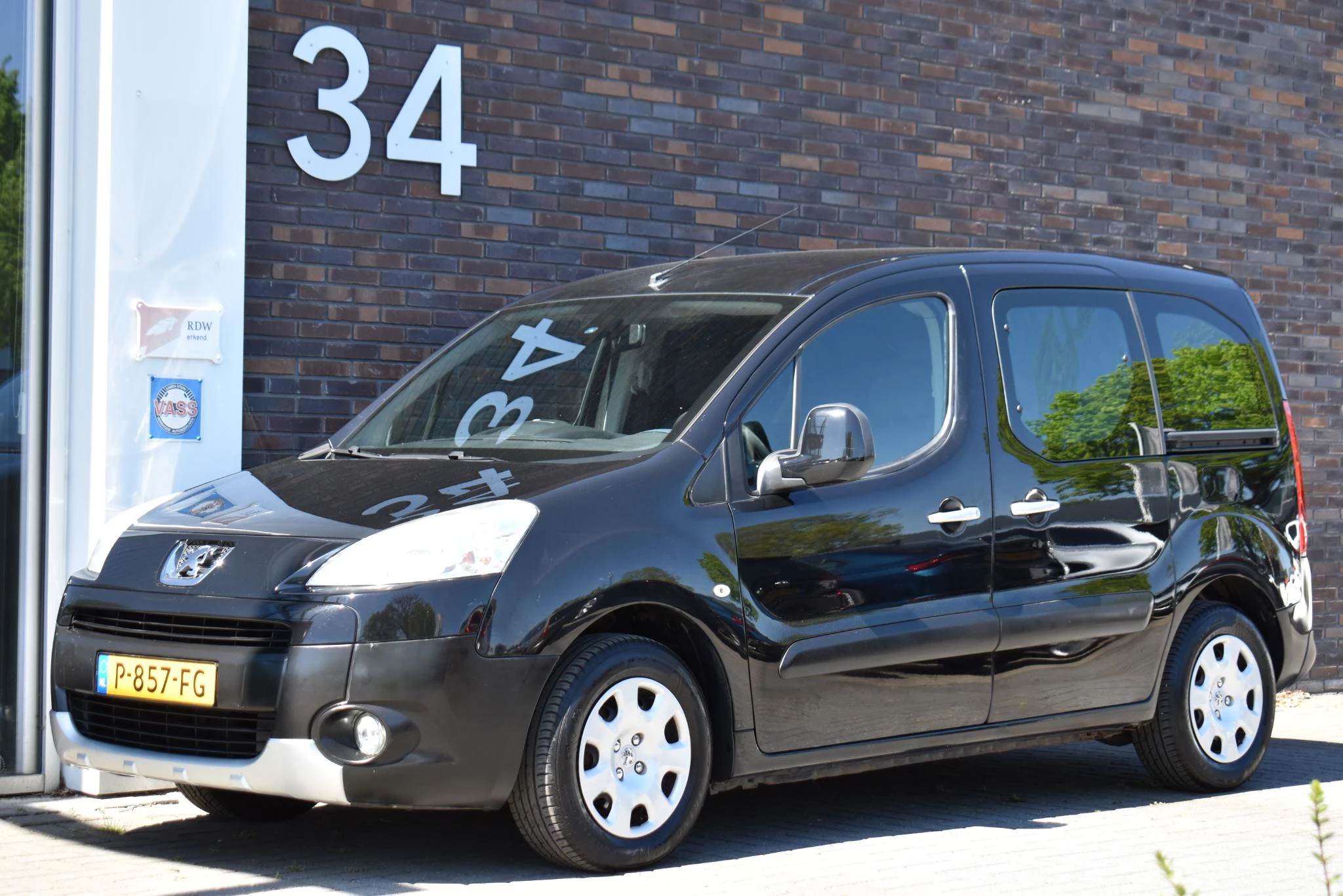 Hoofdafbeelding Peugeot Partner