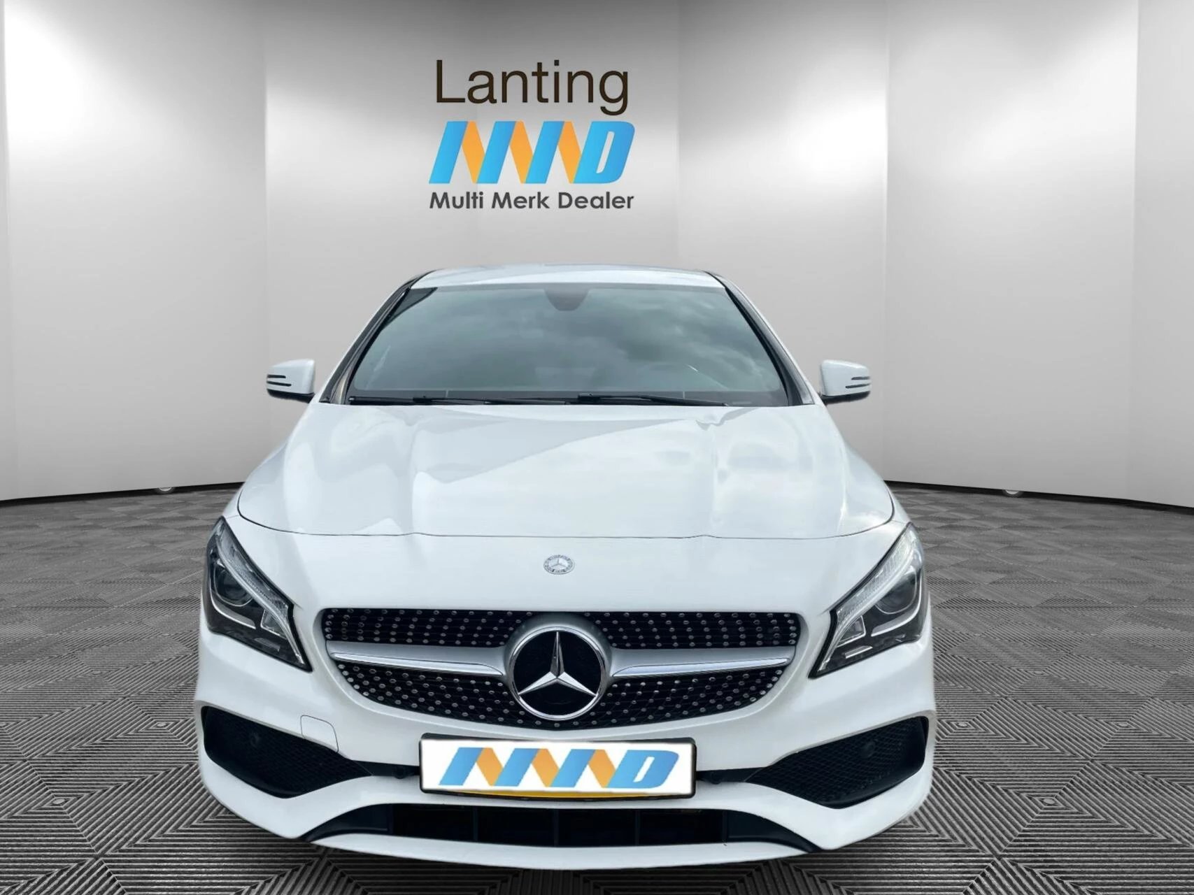 Hoofdafbeelding Mercedes-Benz CLA