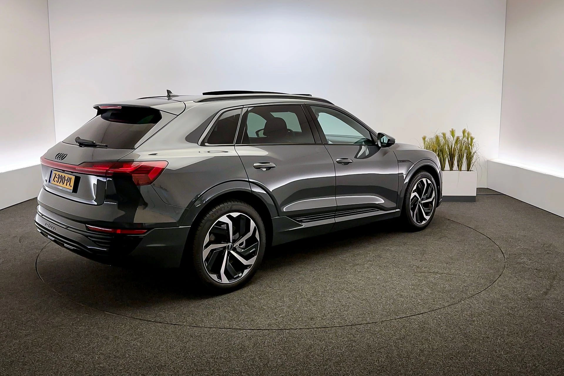 Hoofdafbeelding Audi Q8 e-tron