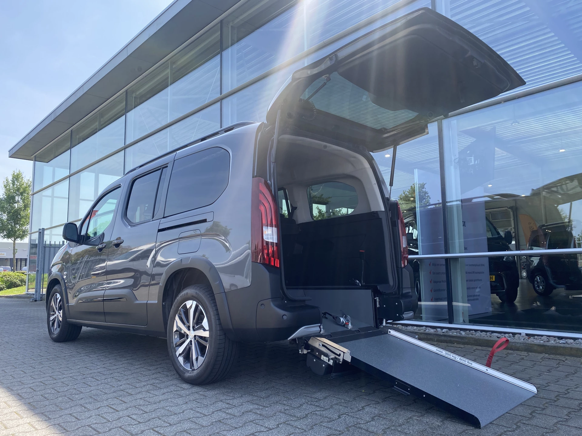 Hoofdafbeelding Peugeot Rifter
