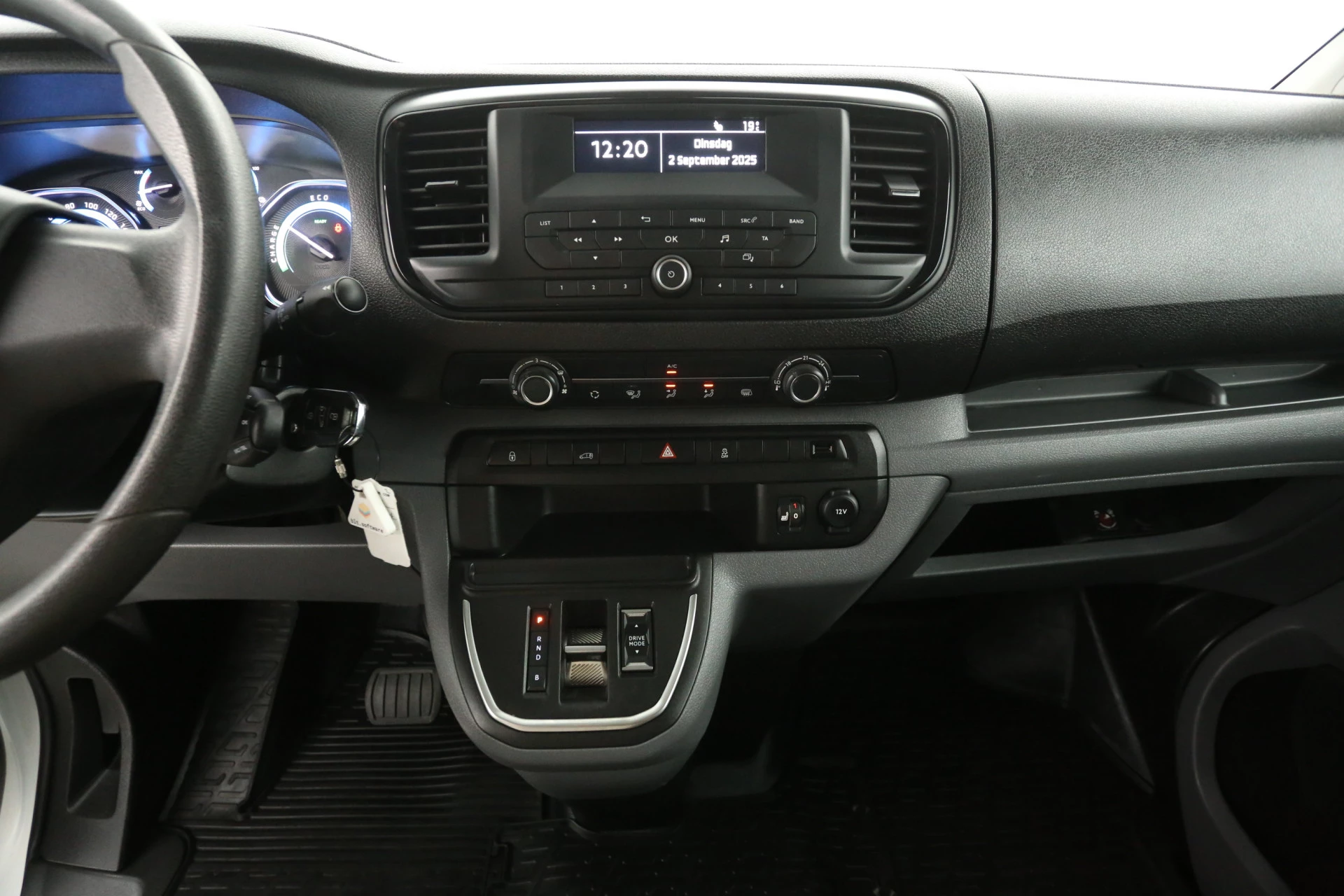 Hoofdafbeelding Peugeot e-Expert