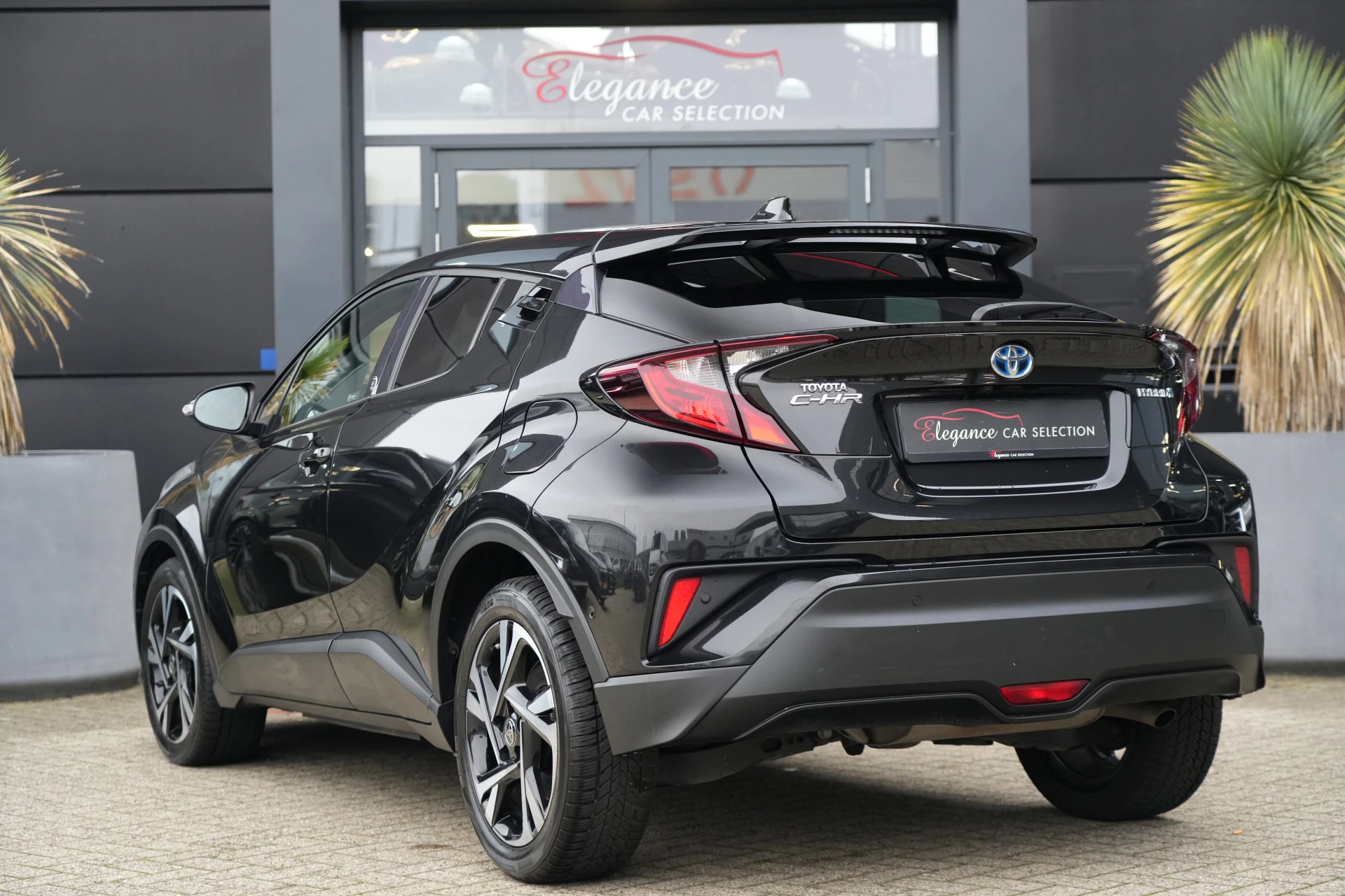 Hoofdafbeelding Toyota C-HR