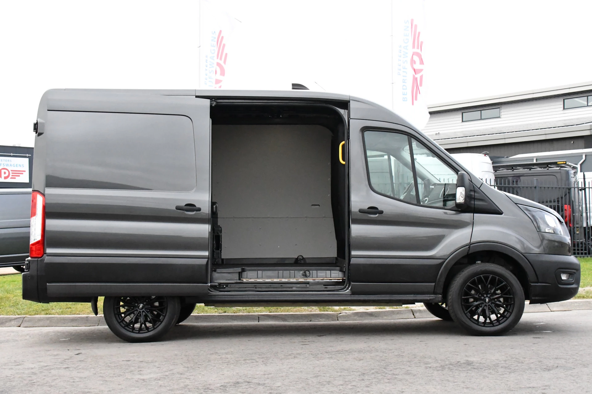 Hoofdafbeelding Ford E-Transit