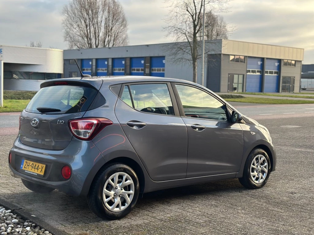 Hoofdafbeelding Hyundai i10