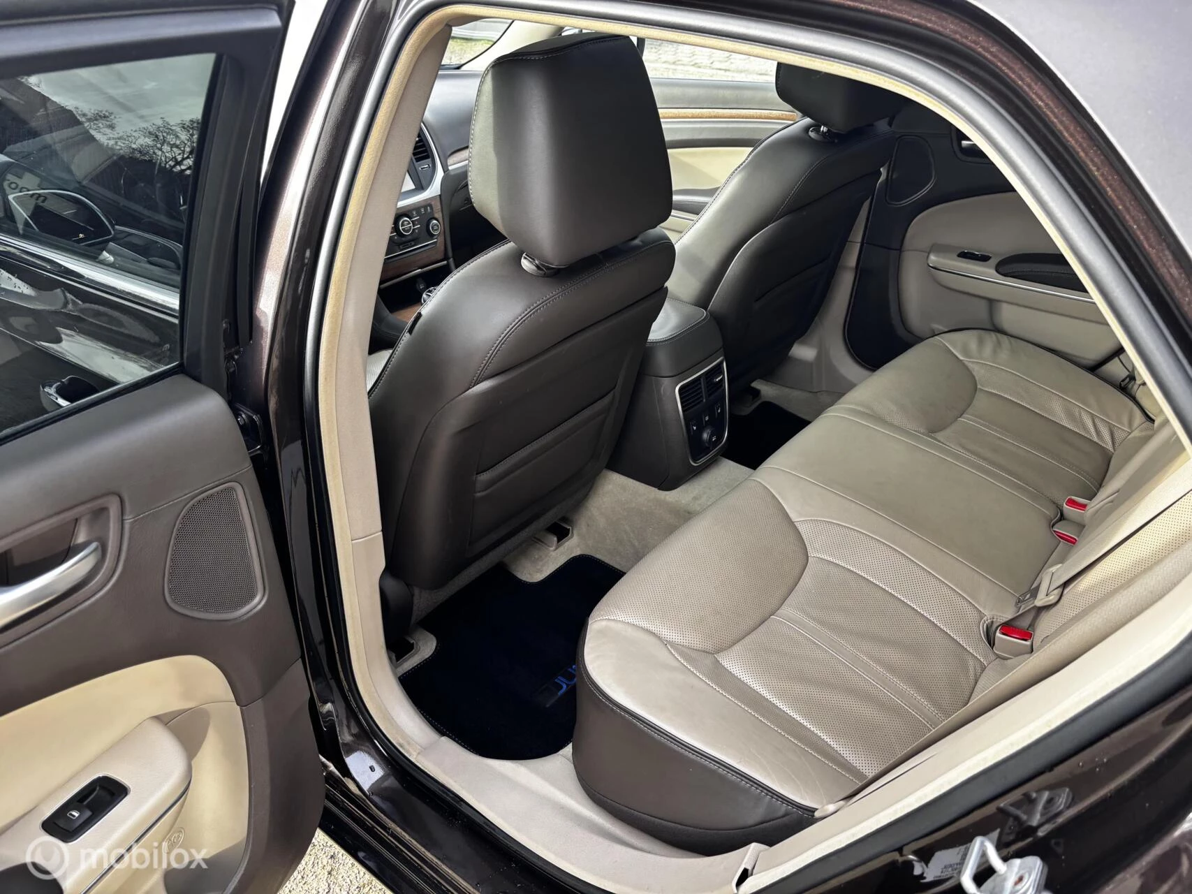 Hoofdafbeelding Chrysler 300C