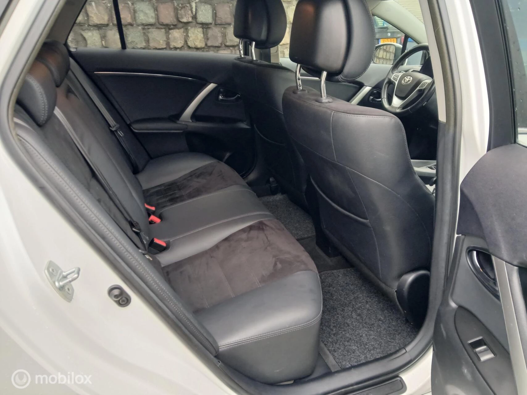 Hoofdafbeelding Toyota Avensis