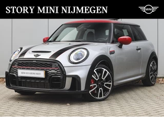 MINI 3-deurs Hatchback JCW Classic Automaat / Premium Plus Pakket / Panoramadak / JCW Sportstoelen / Adaptieve LED / Head-Up / Active Cruise Control / Comfort Access