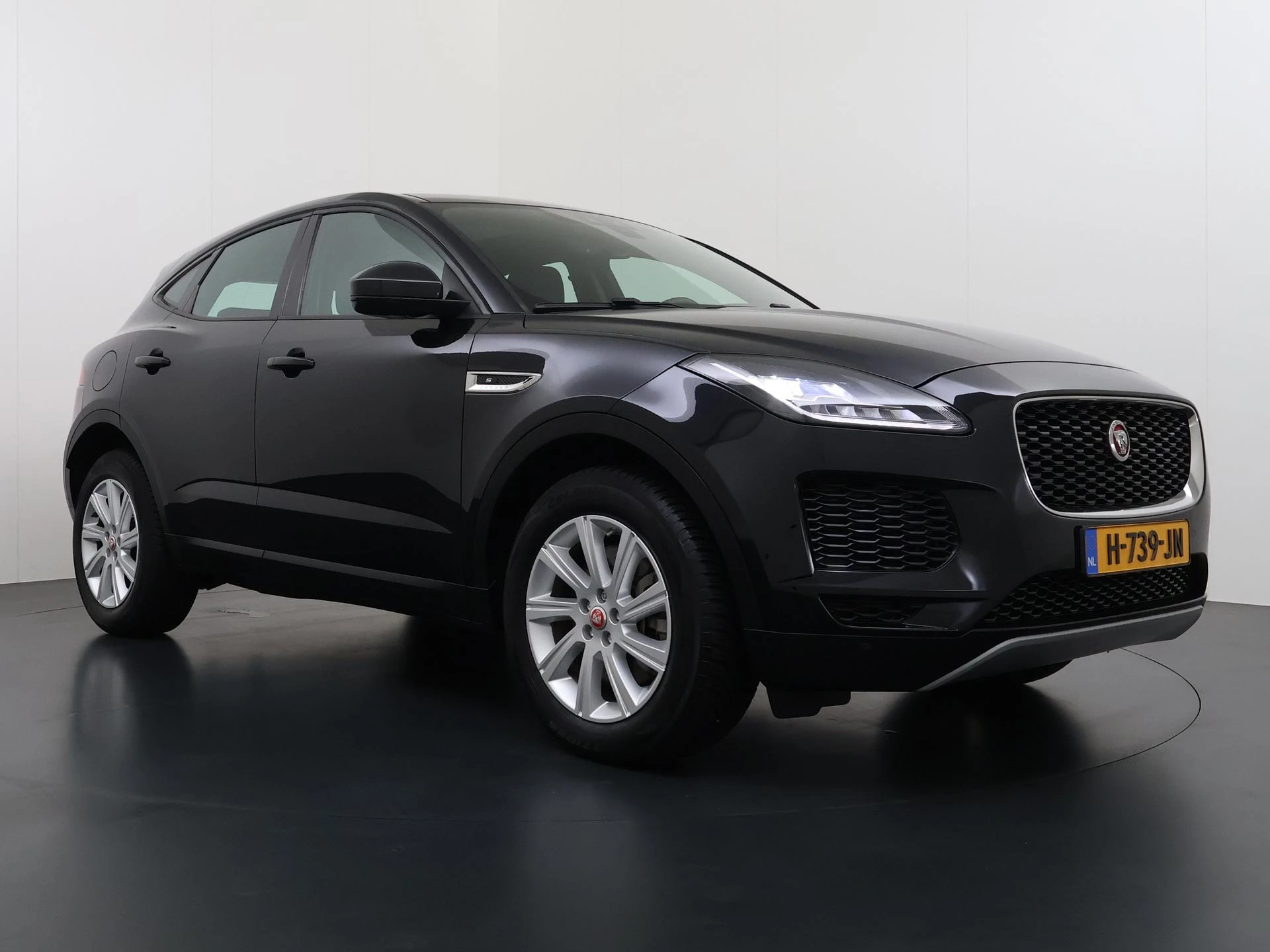 Hoofdafbeelding Jaguar E-PACE