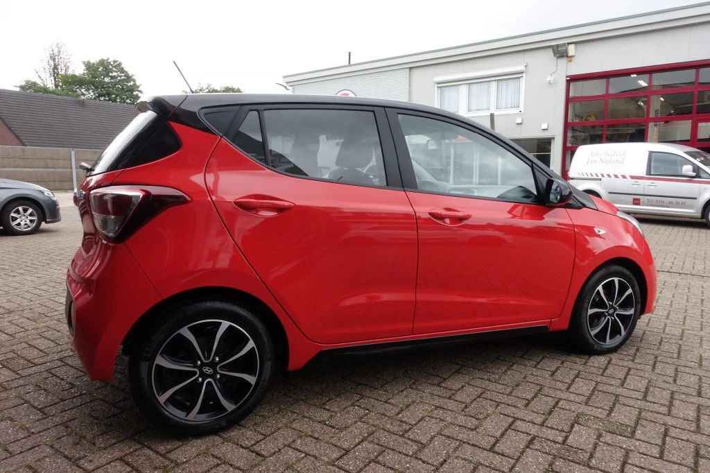Hoofdafbeelding Hyundai i10