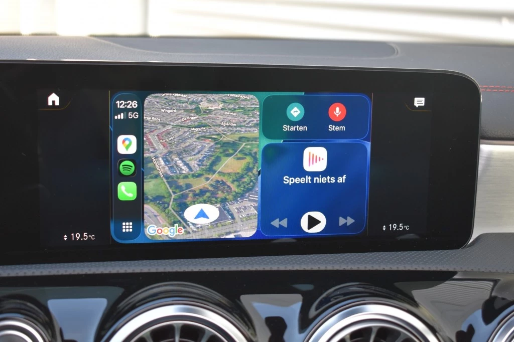 Hoofdafbeelding Mercedes-Benz CLA