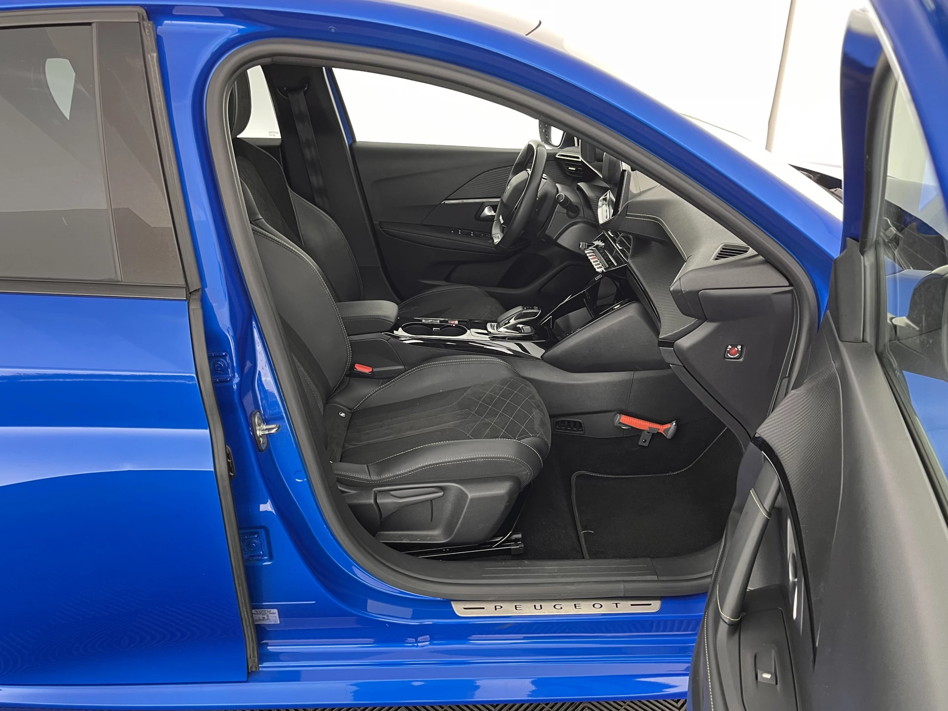 Hoofdafbeelding Peugeot e-208