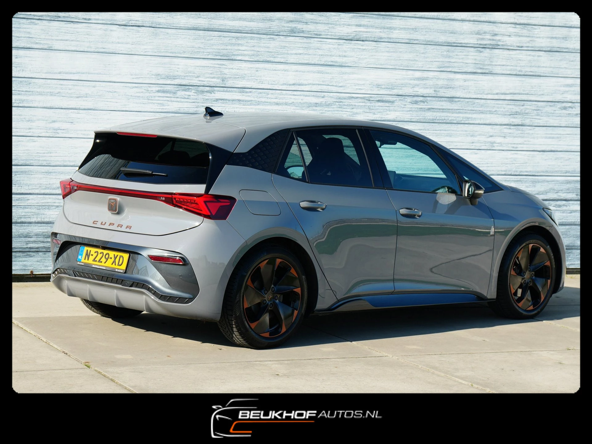 Hoofdafbeelding CUPRA Born