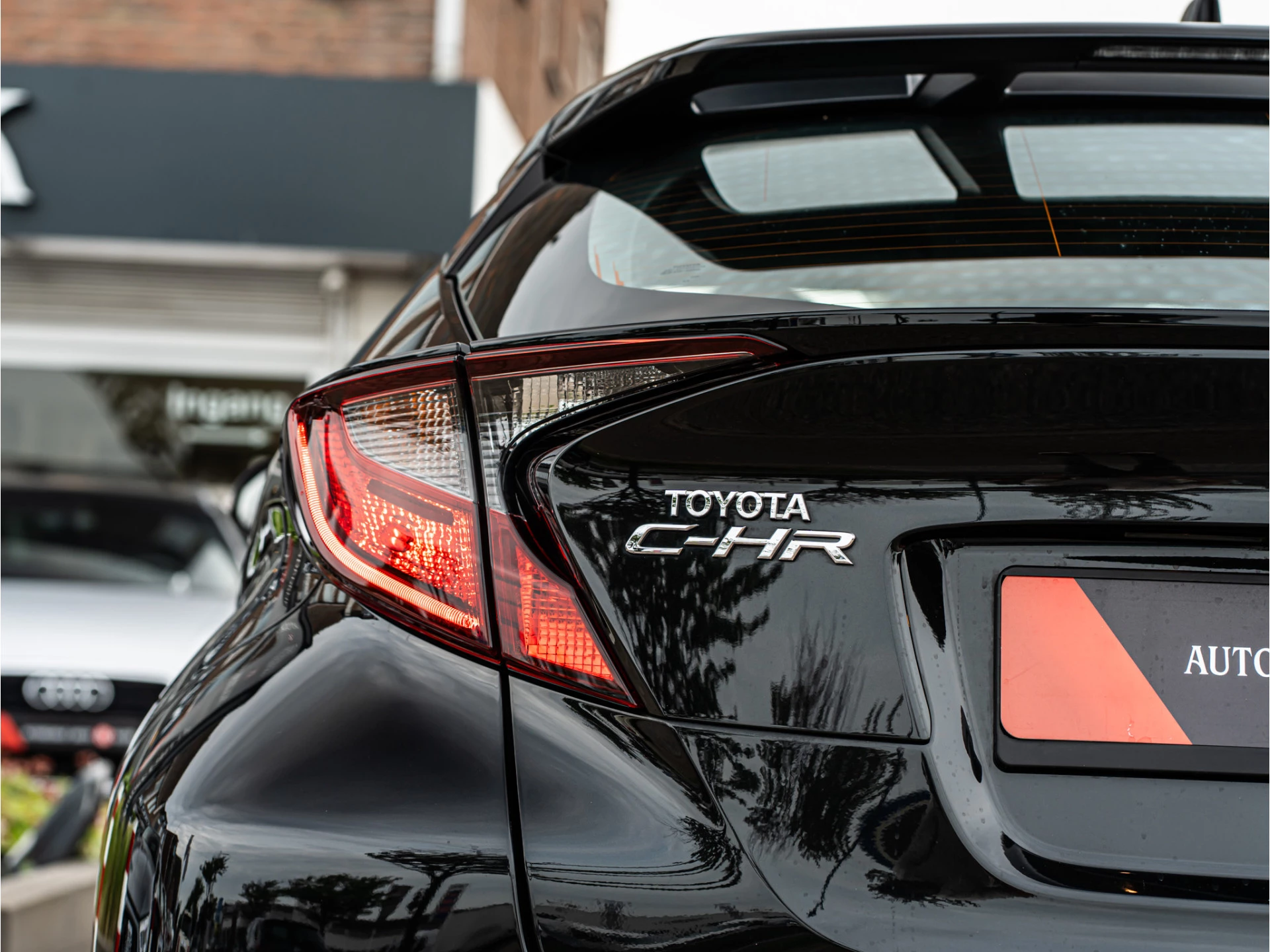 Hoofdafbeelding Toyota C-HR