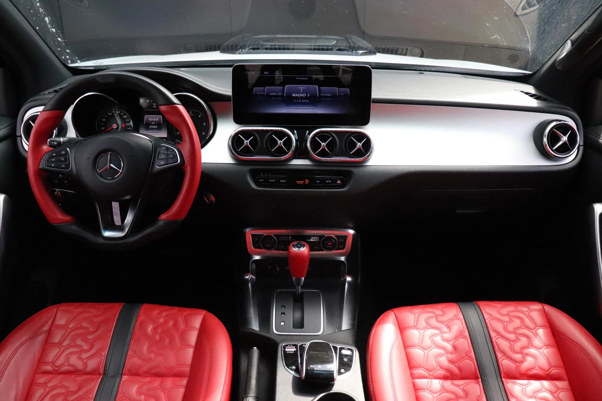 Hoofdafbeelding Mercedes-Benz X-Klasse