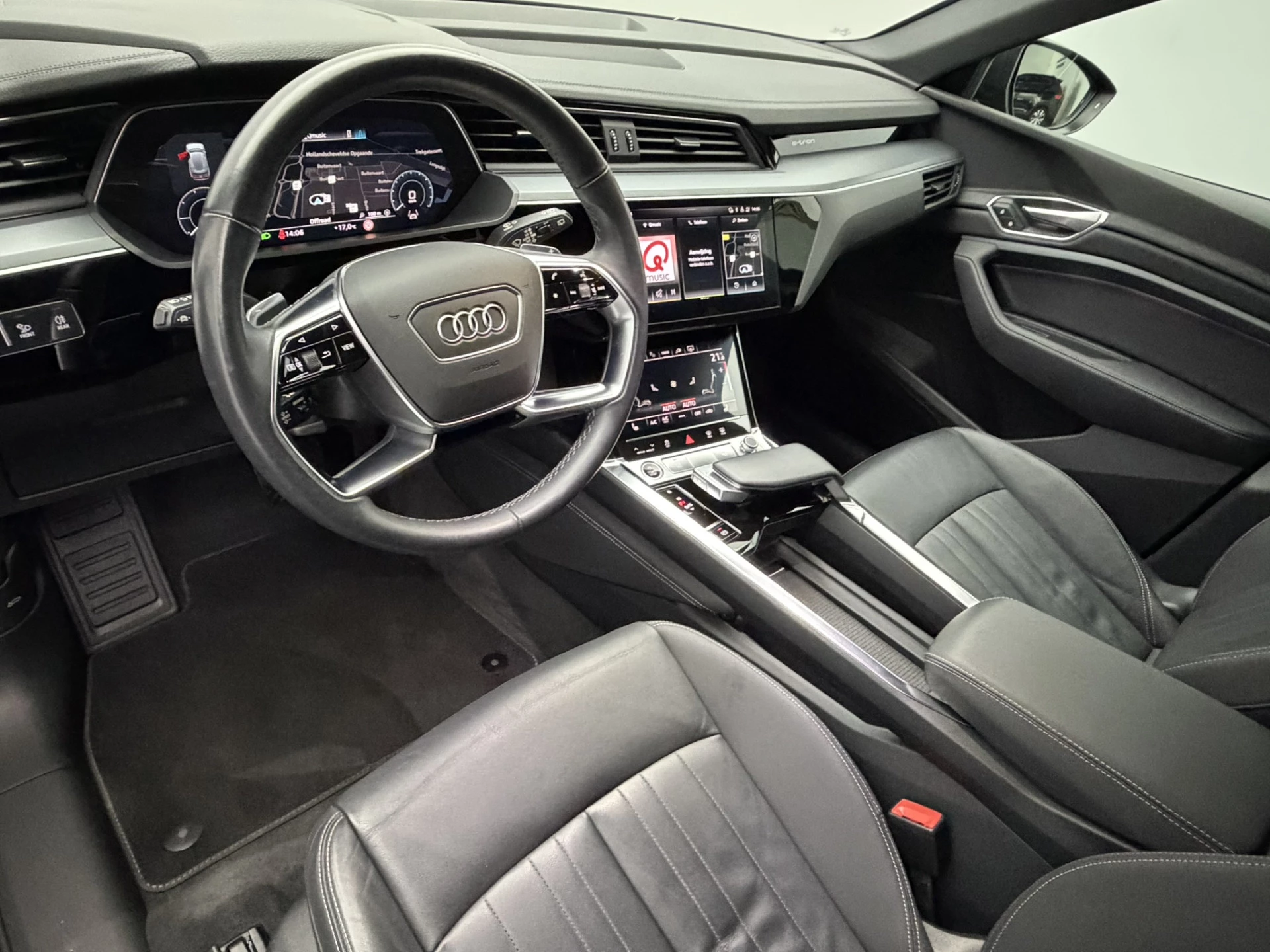 Hoofdafbeelding Audi e-tron