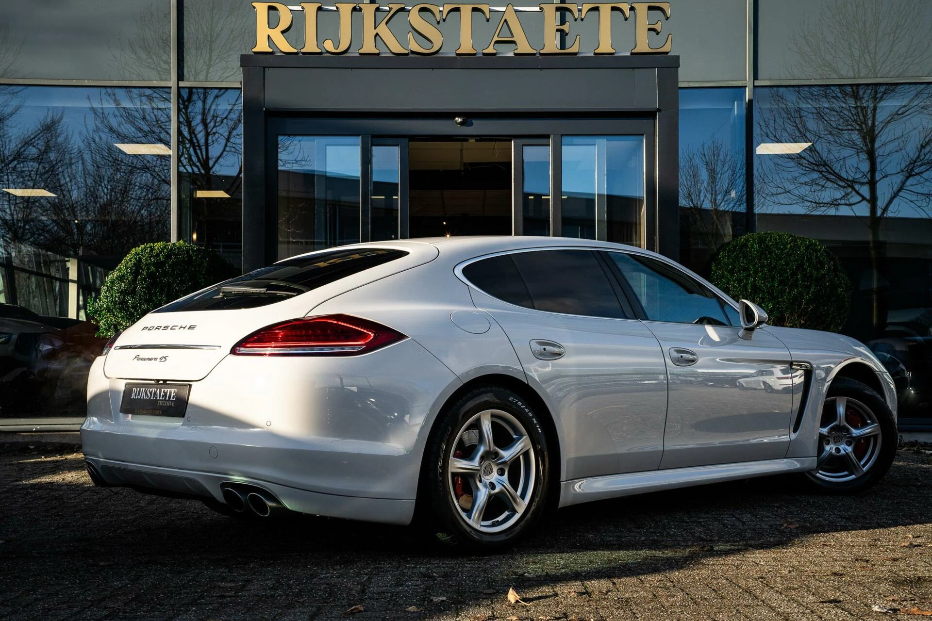 Hoofdafbeelding Porsche Panamera