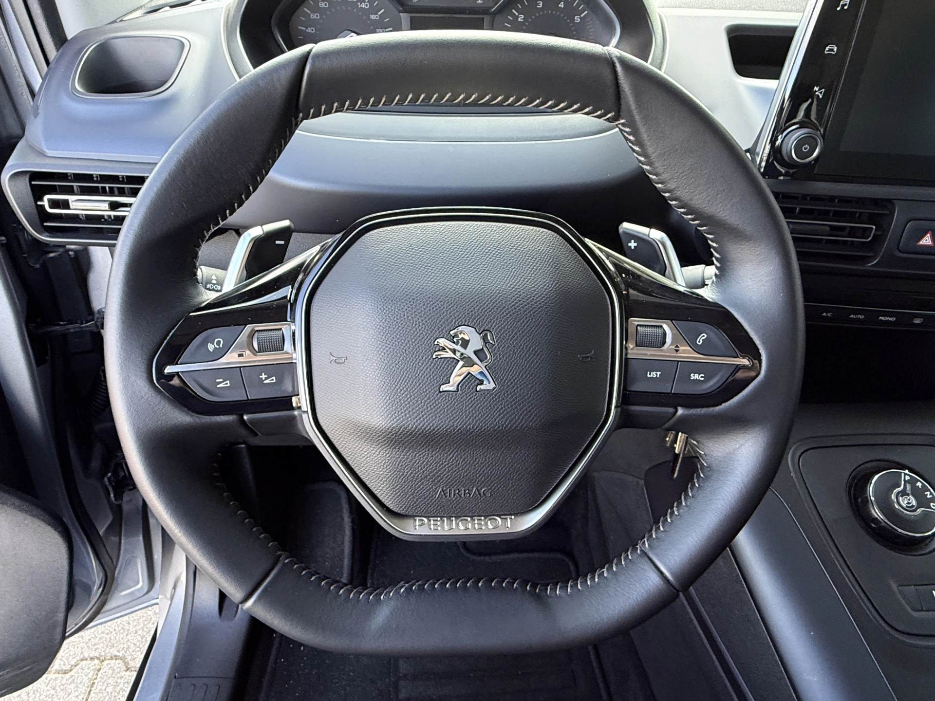 Hoofdafbeelding Peugeot Rifter