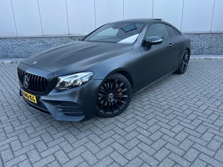 Hoofdafbeelding Mercedes-Benz E-Klasse Mercedes-Benz E-Klasse 300 E300 Coupe+Pano dak en Gewrapt