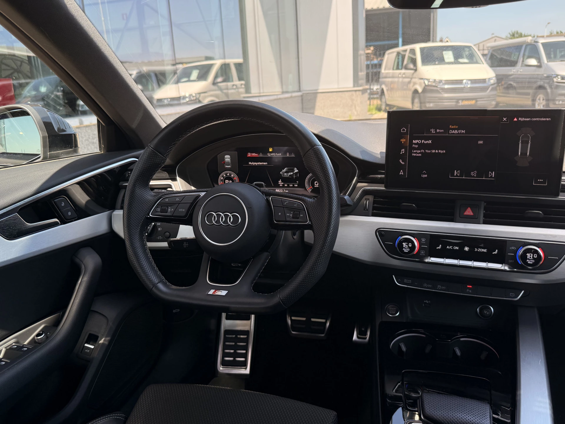 Hoofdafbeelding Audi A4