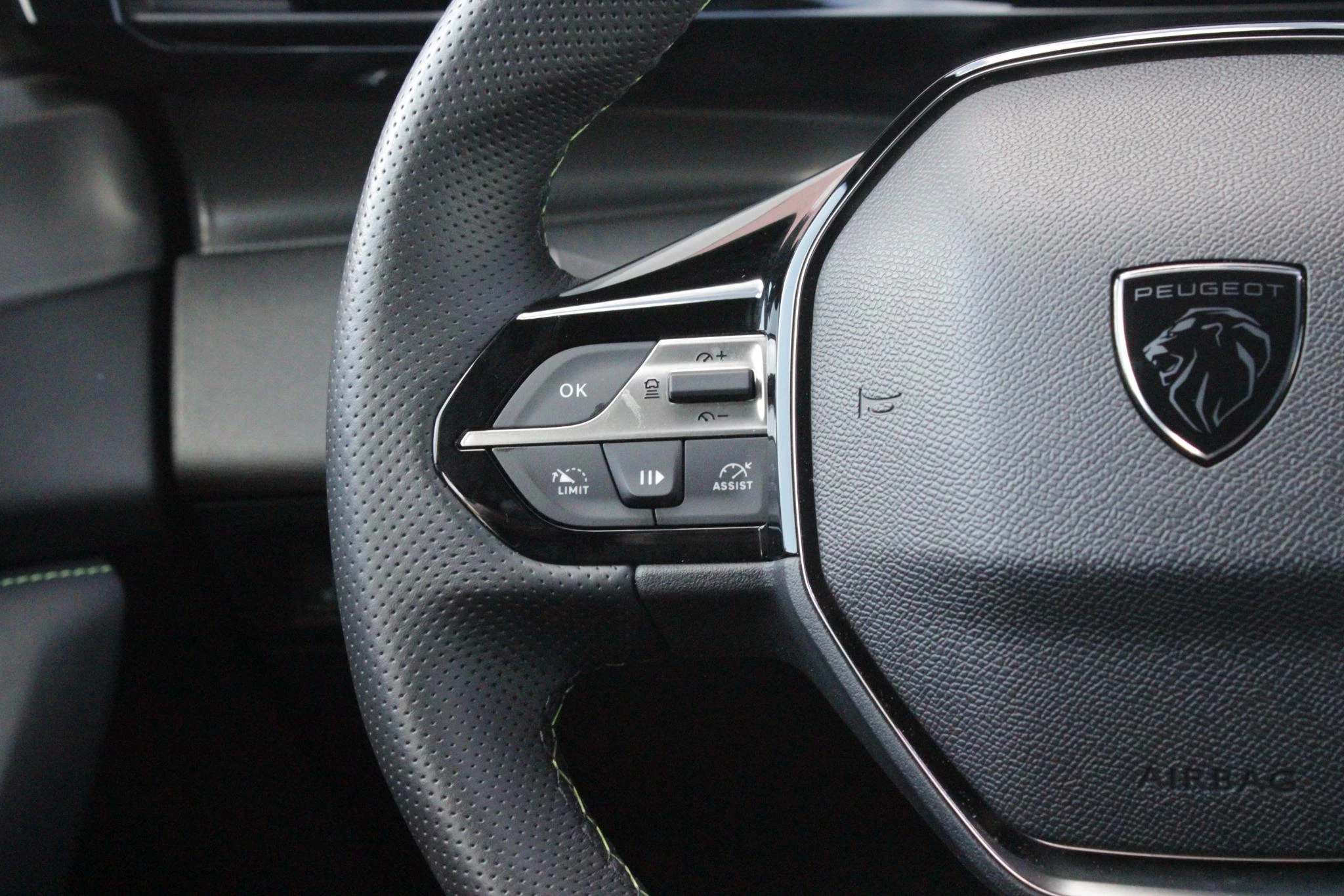 Hoofdafbeelding Peugeot 408