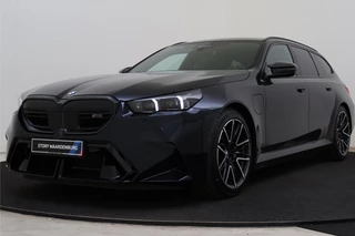 BMW 5 Serie Touring M5 Automaat / Panoramadak / Trekhaak / Bowers & Wilkins / M Carbon-keramische remmen / Parking Assistant Professional / M Multifunctionele Stoelen