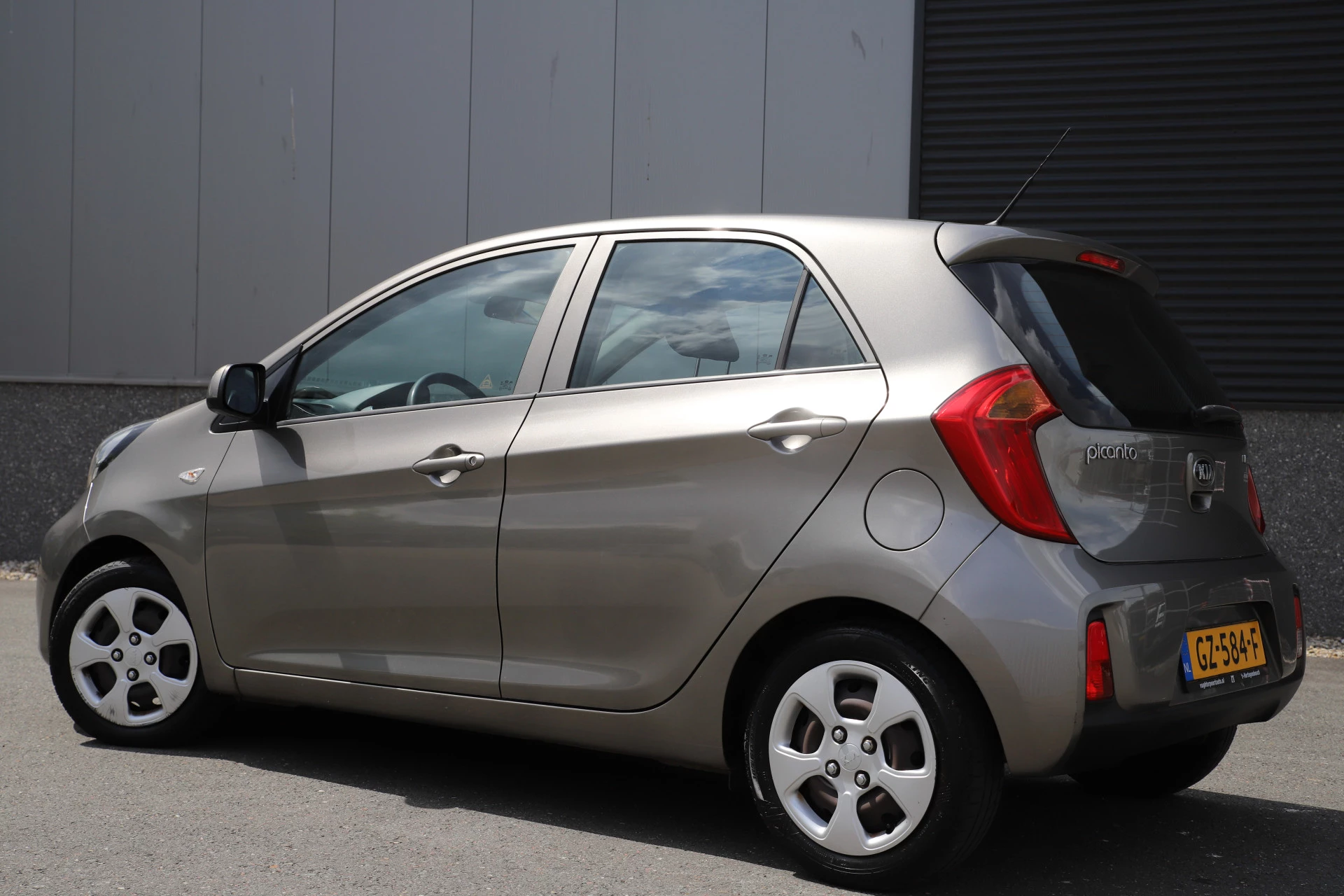 Hoofdafbeelding Kia Picanto