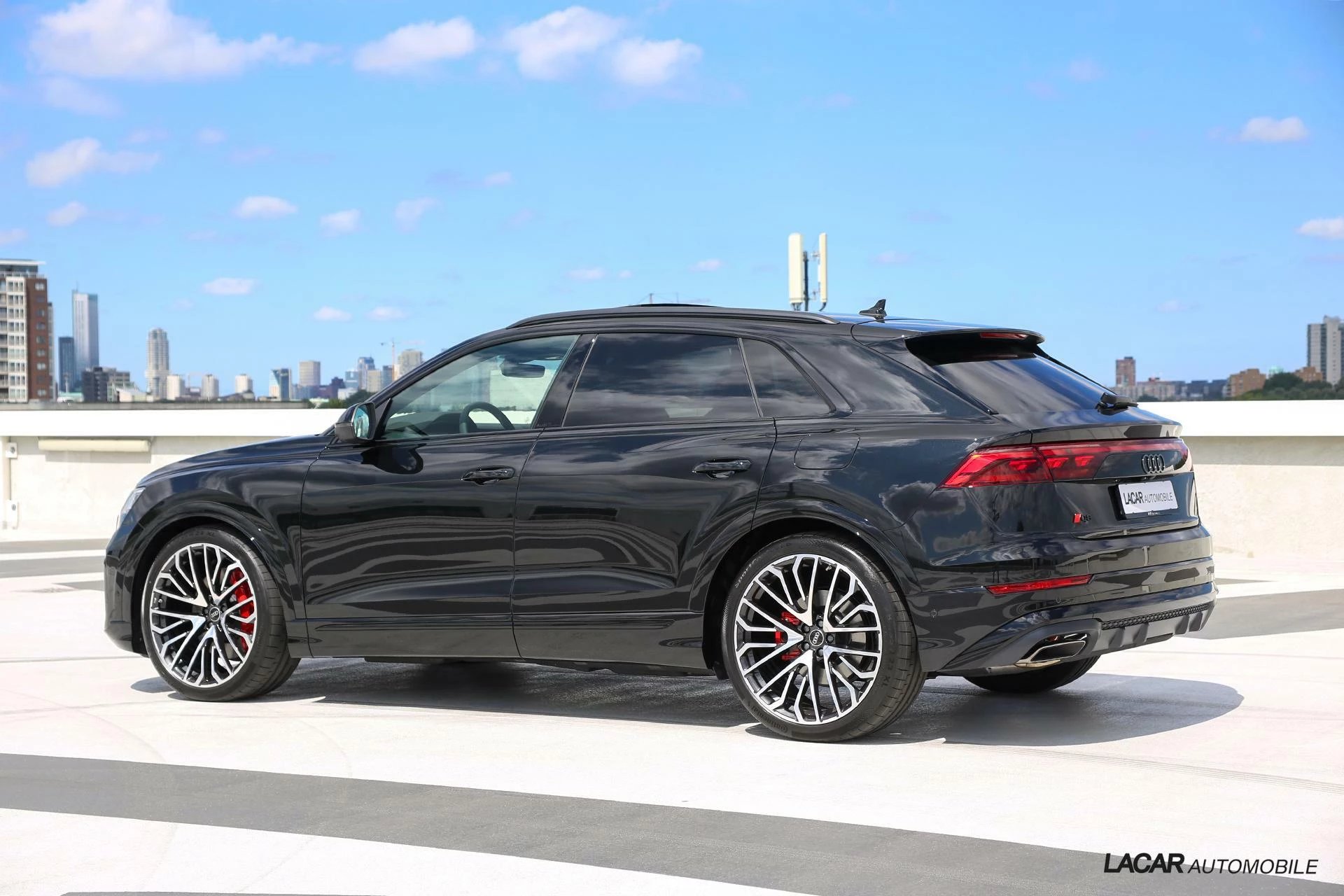 Hoofdafbeelding Audi Q8