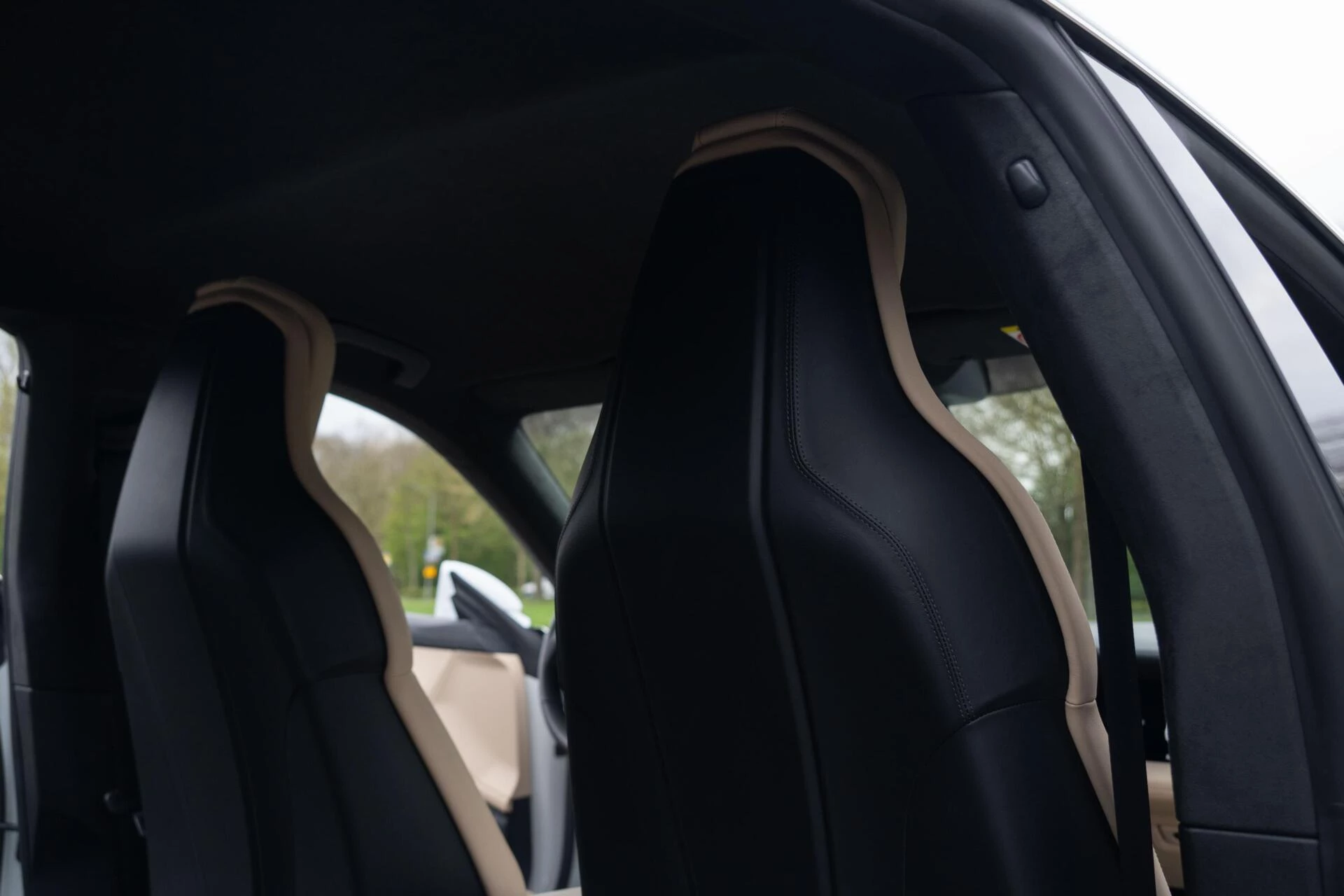 Hoofdafbeelding Porsche Taycan