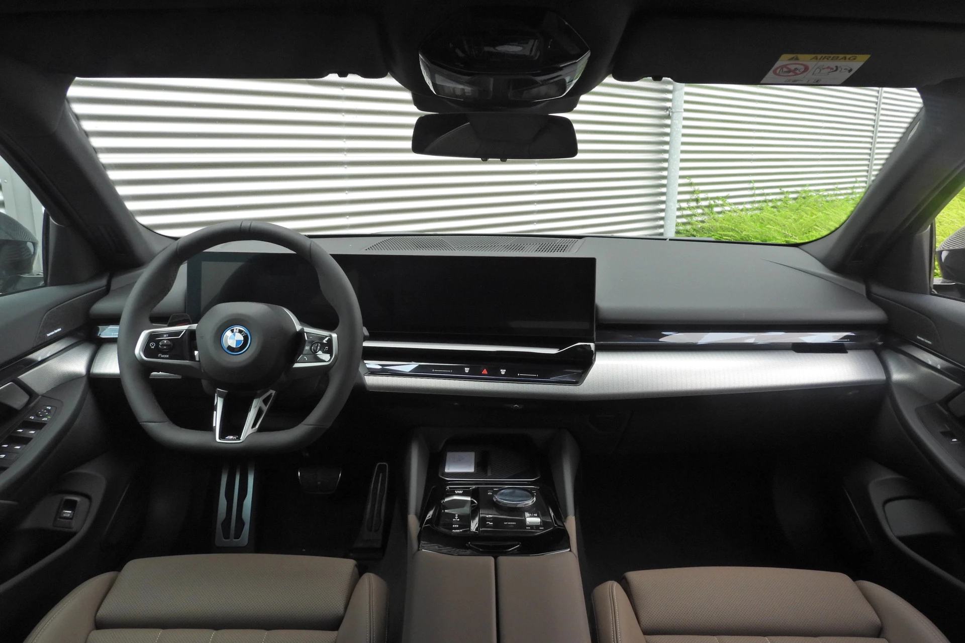 Hoofdafbeelding BMW i5