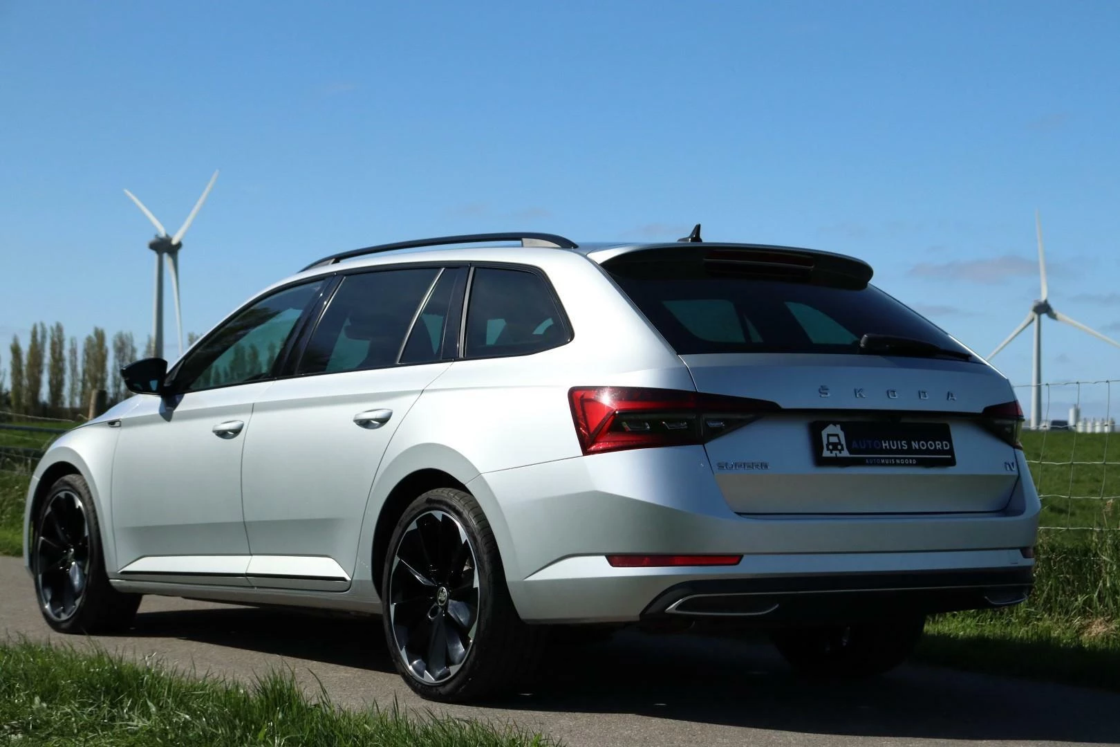 Hoofdafbeelding Škoda Superb