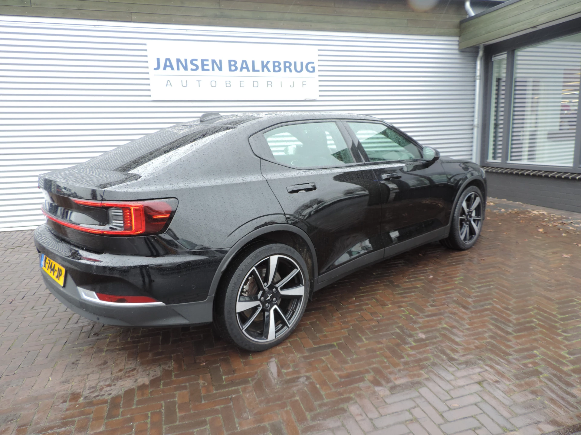 Hoofdafbeelding Polestar 2