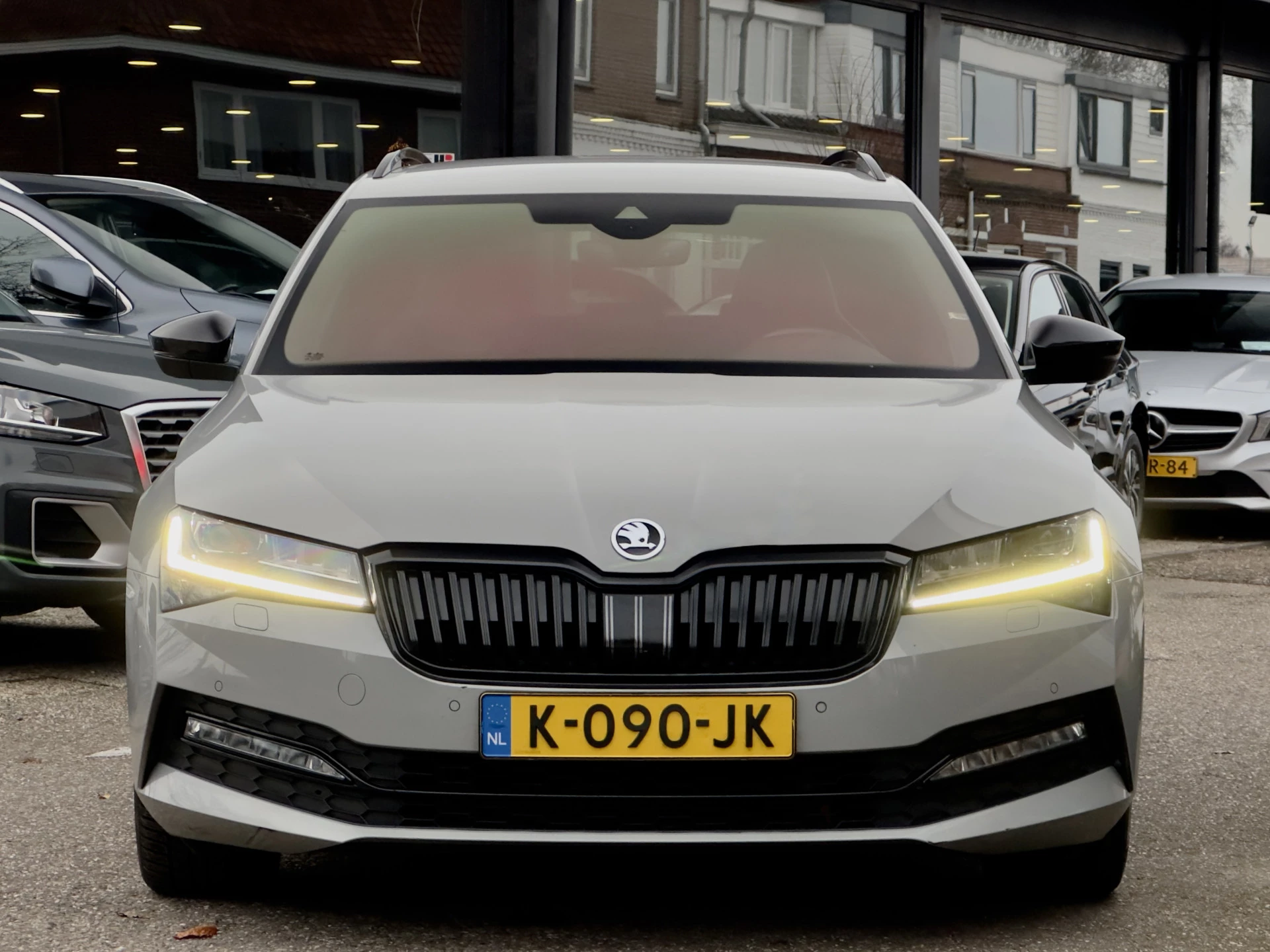 Hoofdafbeelding Škoda Superb
