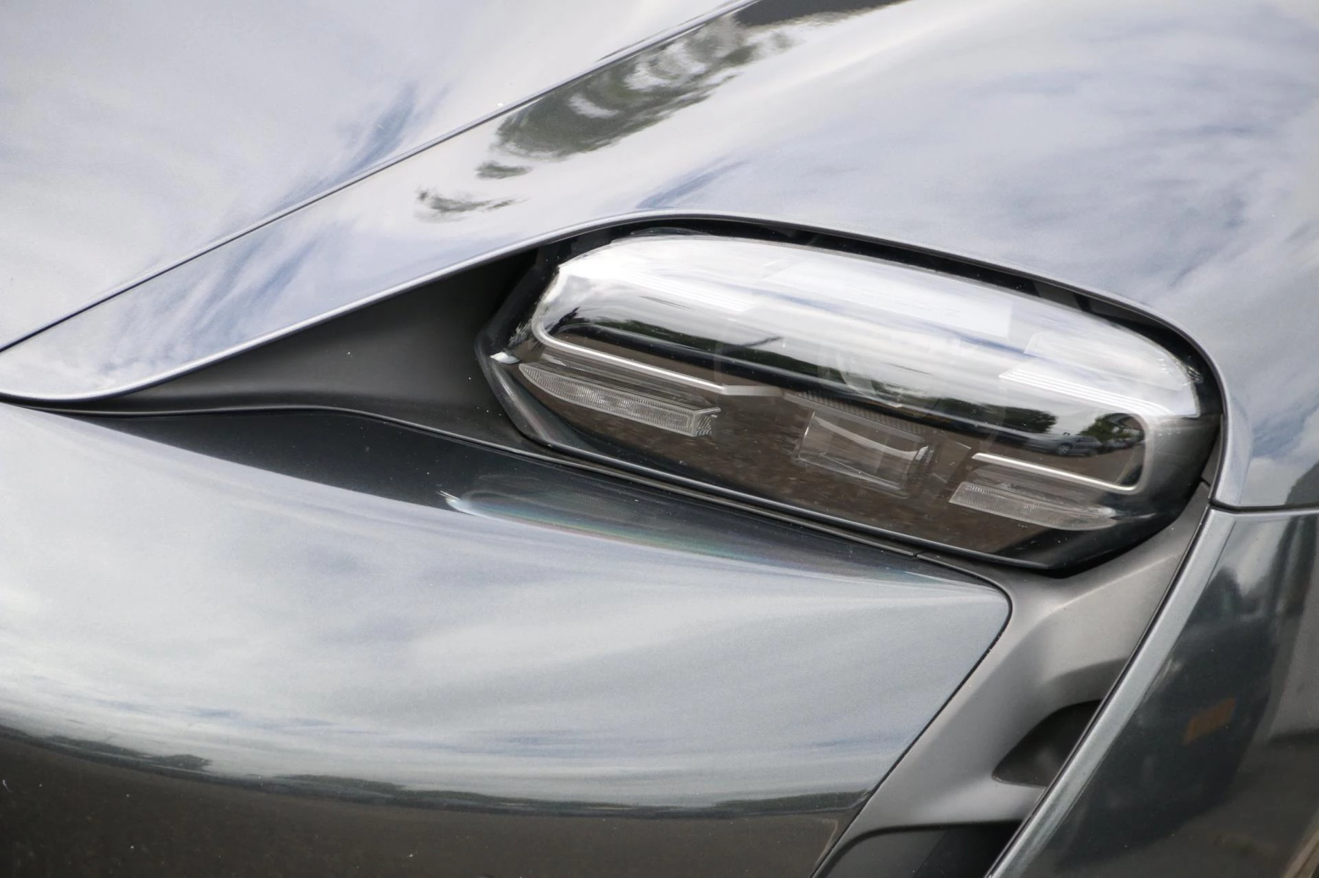 Hoofdafbeelding Porsche Taycan