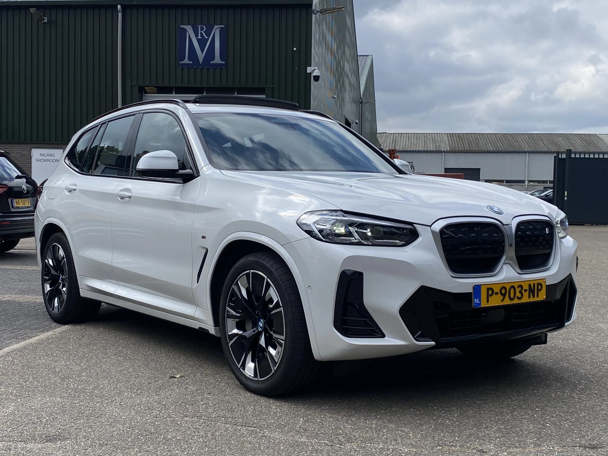 Hoofdafbeelding BMW iX3