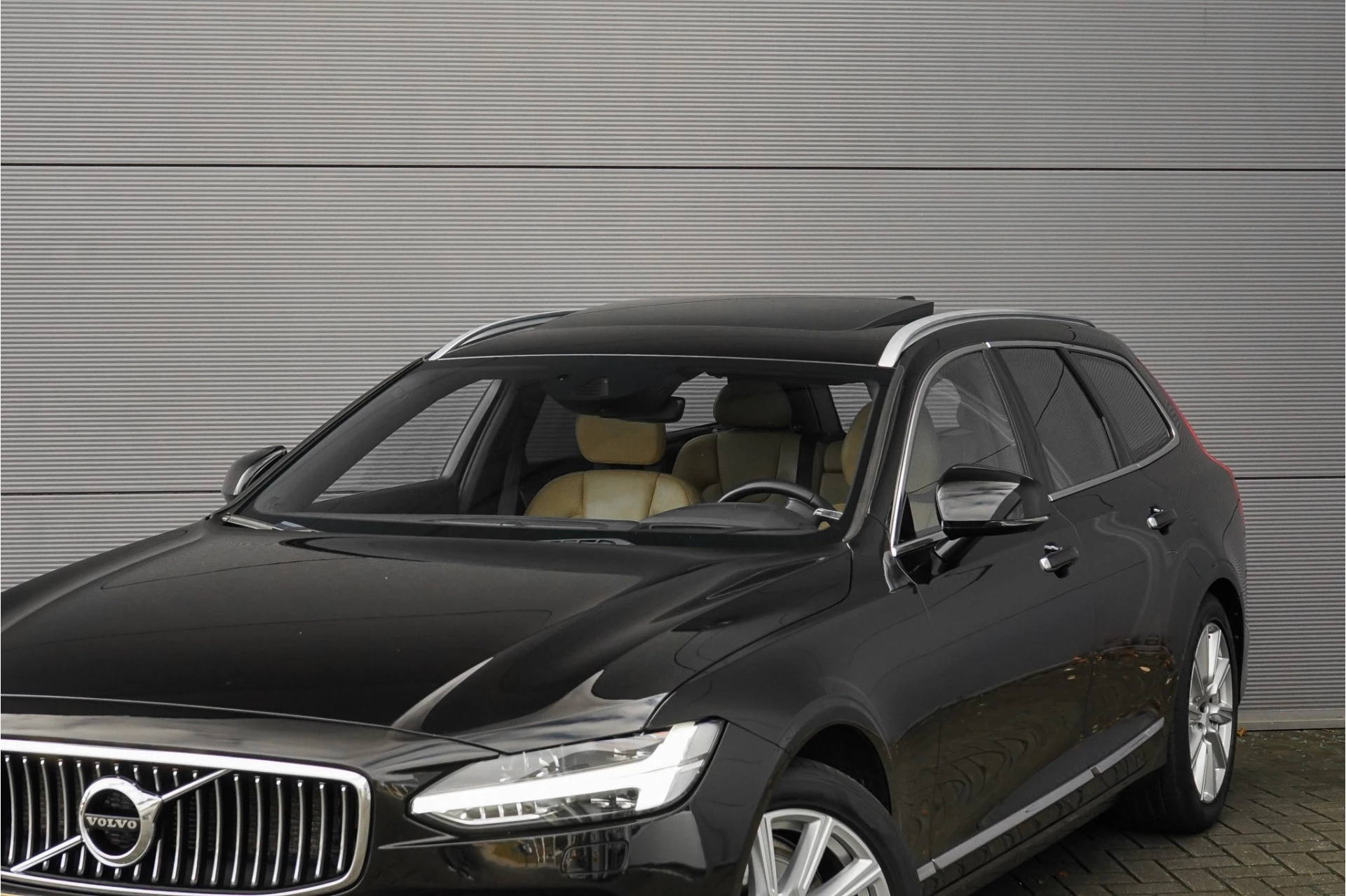 Hoofdafbeelding Volvo V90