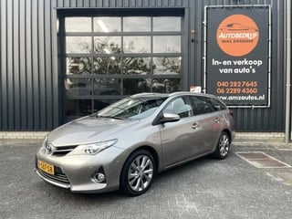 Toyota Auris Touring 1.8 Hybrid Sport NAVIGATIE|CAMERA|HALF LEER|STOELVERWARMING|KEYLESS ENTRY