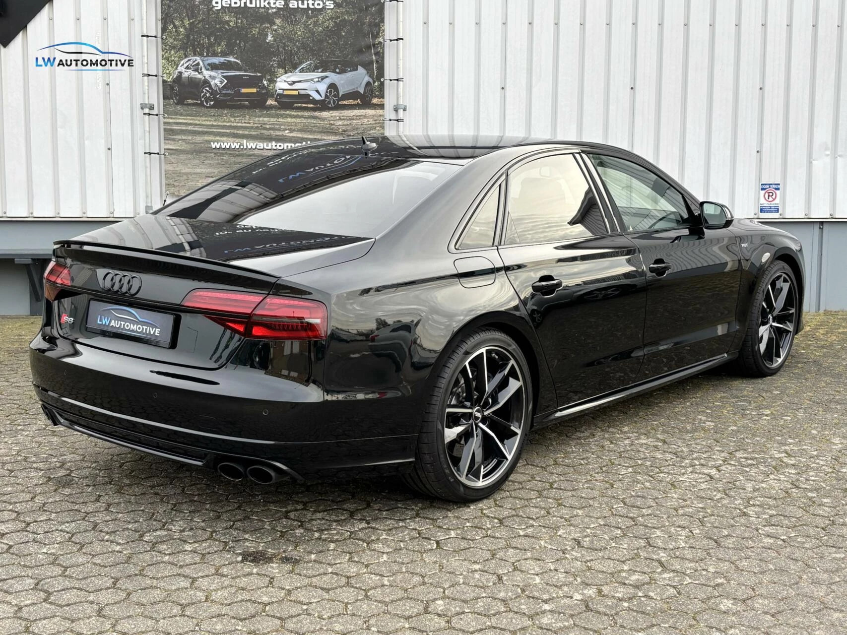 Hoofdafbeelding Audi S8