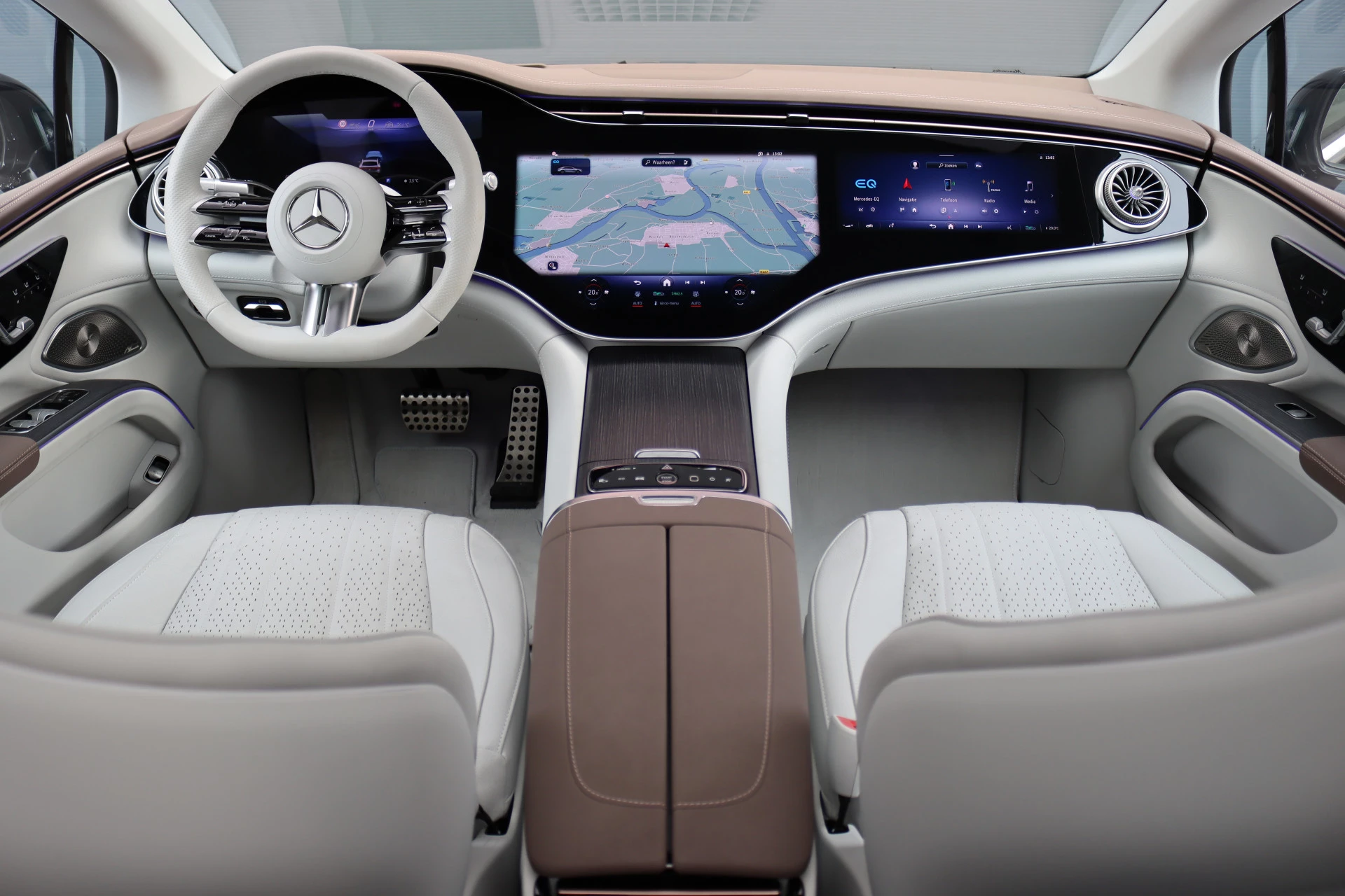 Hoofdafbeelding Mercedes-Benz EQS