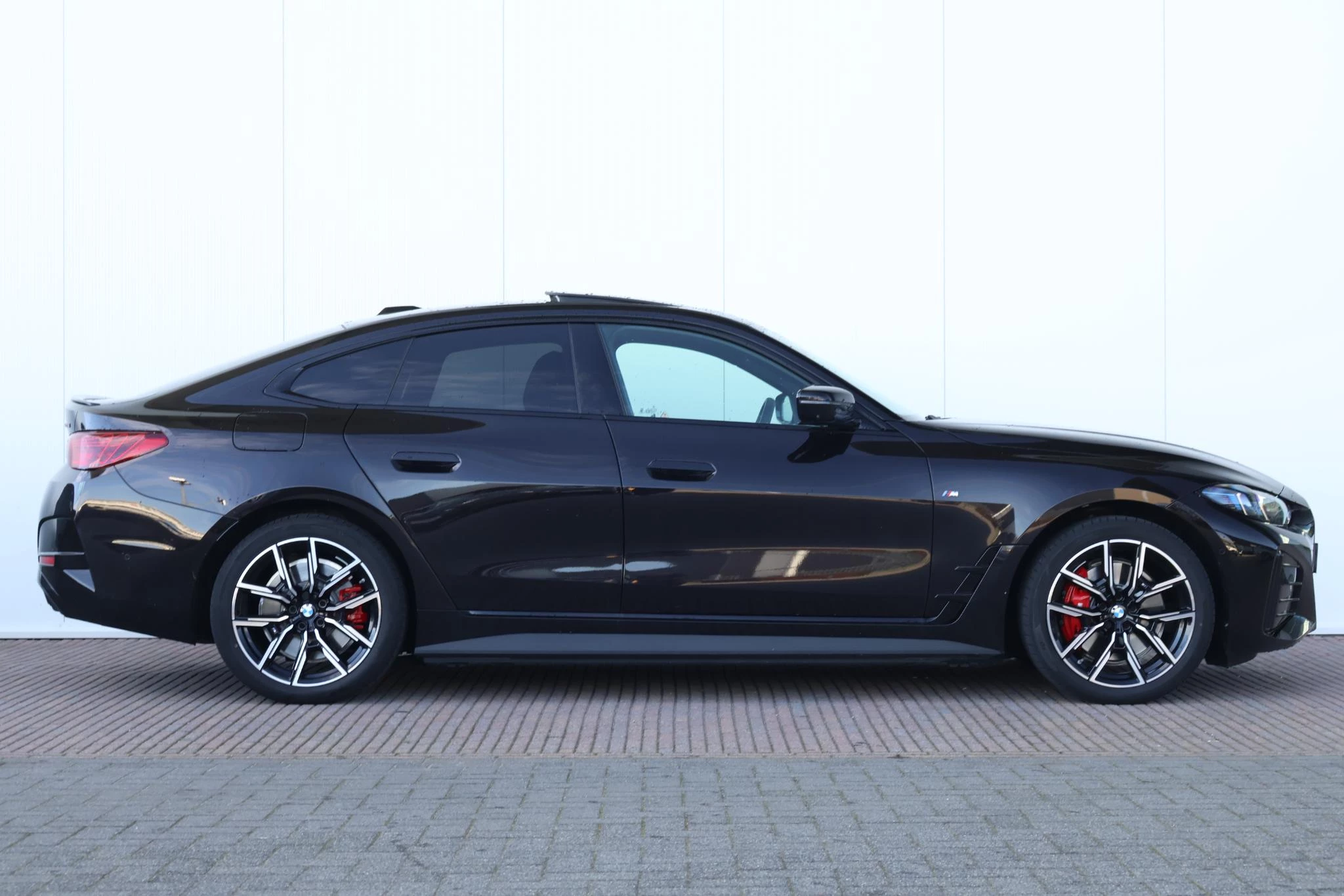 Hoofdafbeelding BMW i4