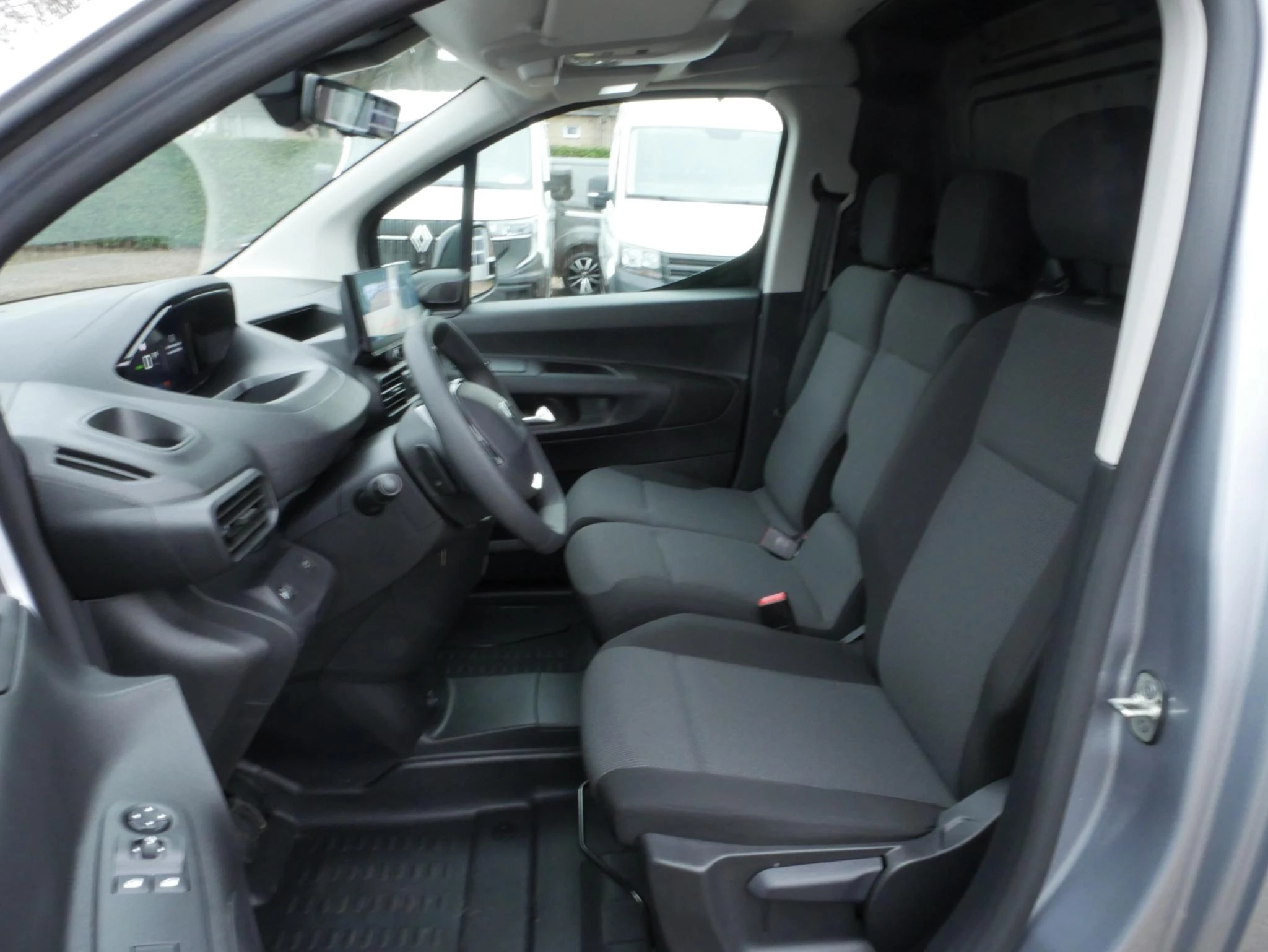 Hoofdafbeelding Peugeot e-Partner