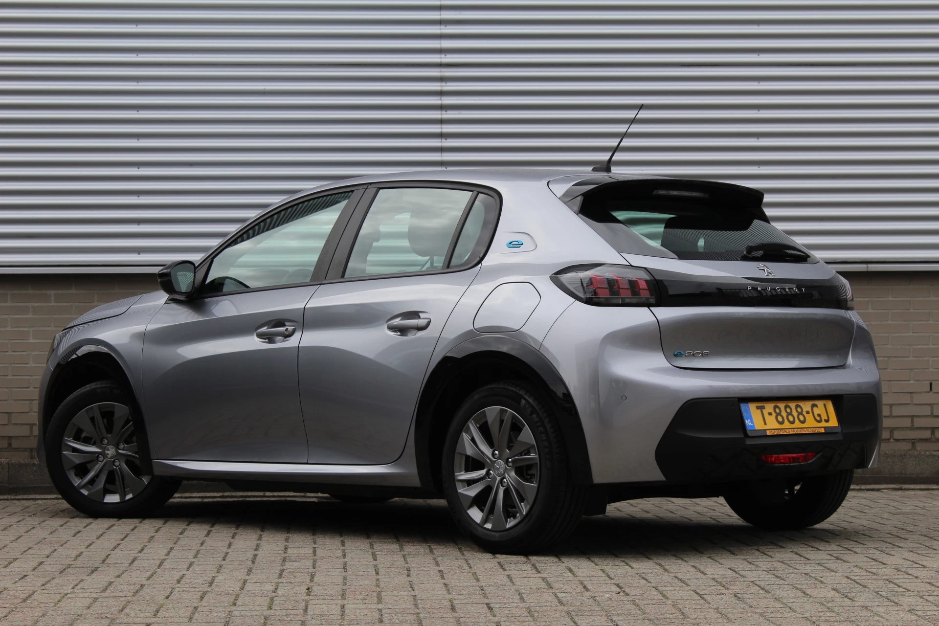 Hoofdafbeelding Peugeot e-208