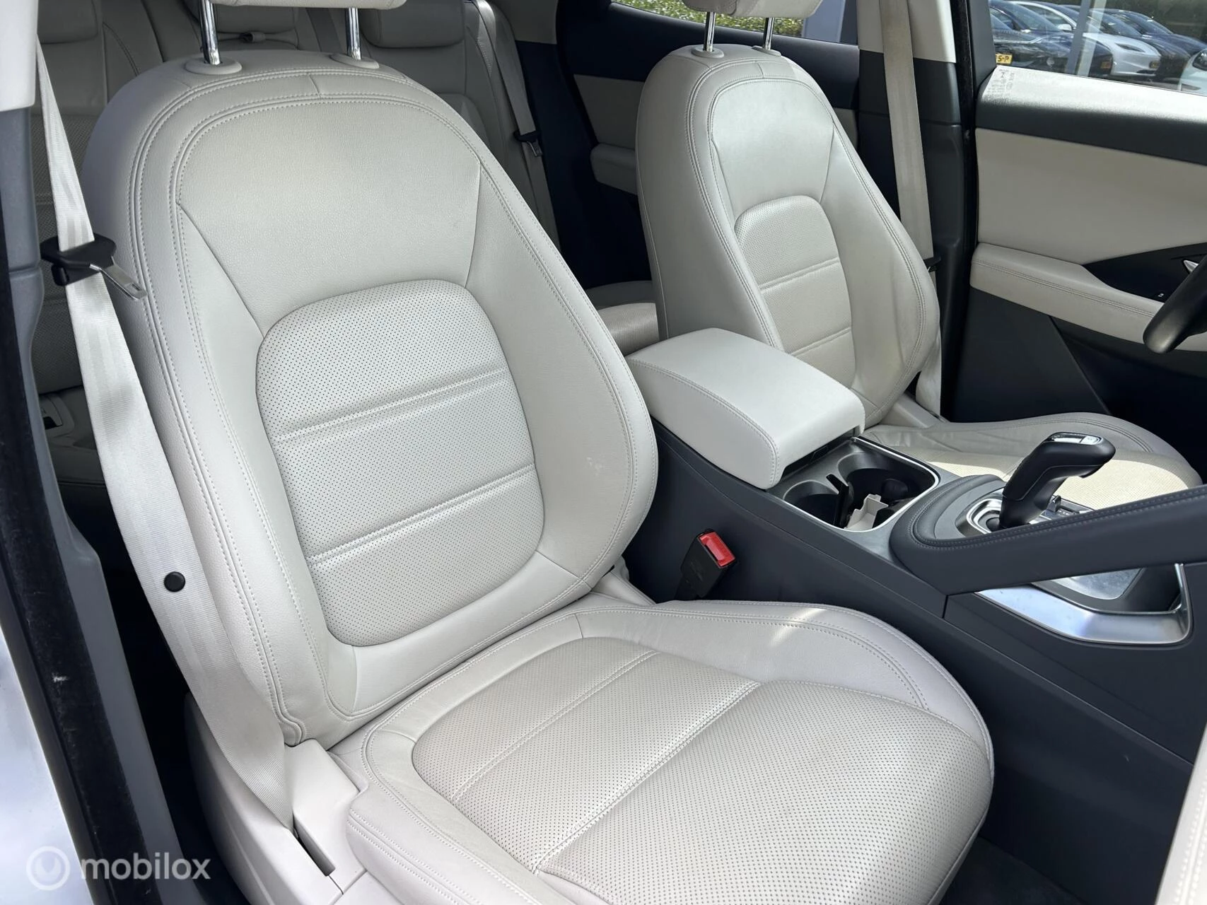 Hoofdafbeelding Jaguar E-PACE