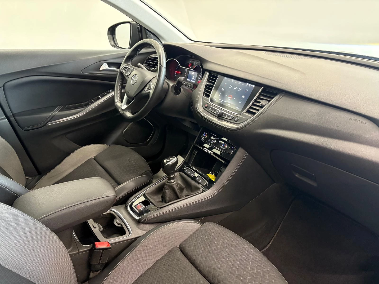 Hoofdafbeelding Opel Grandland X