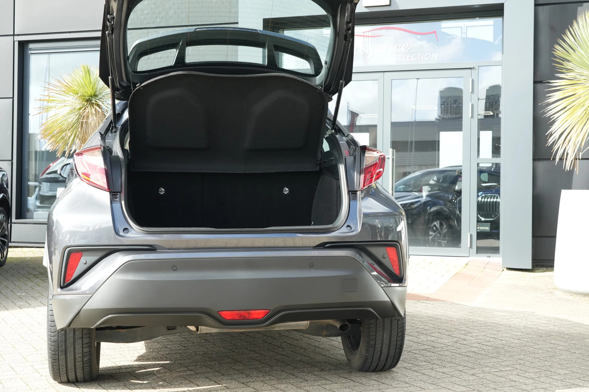 Hoofdafbeelding Toyota C-HR