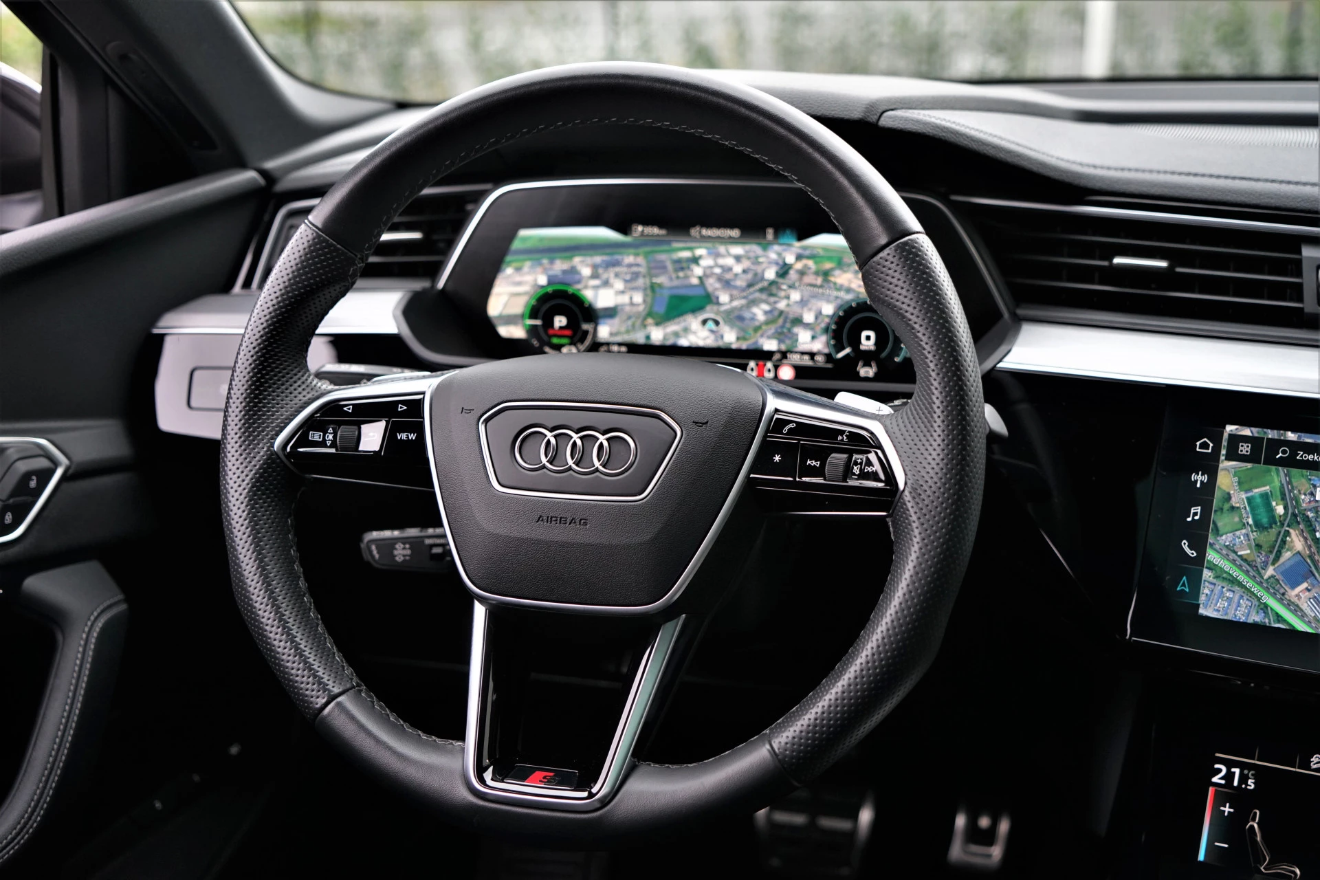 Hoofdafbeelding Audi Q8 Sportback e-tron