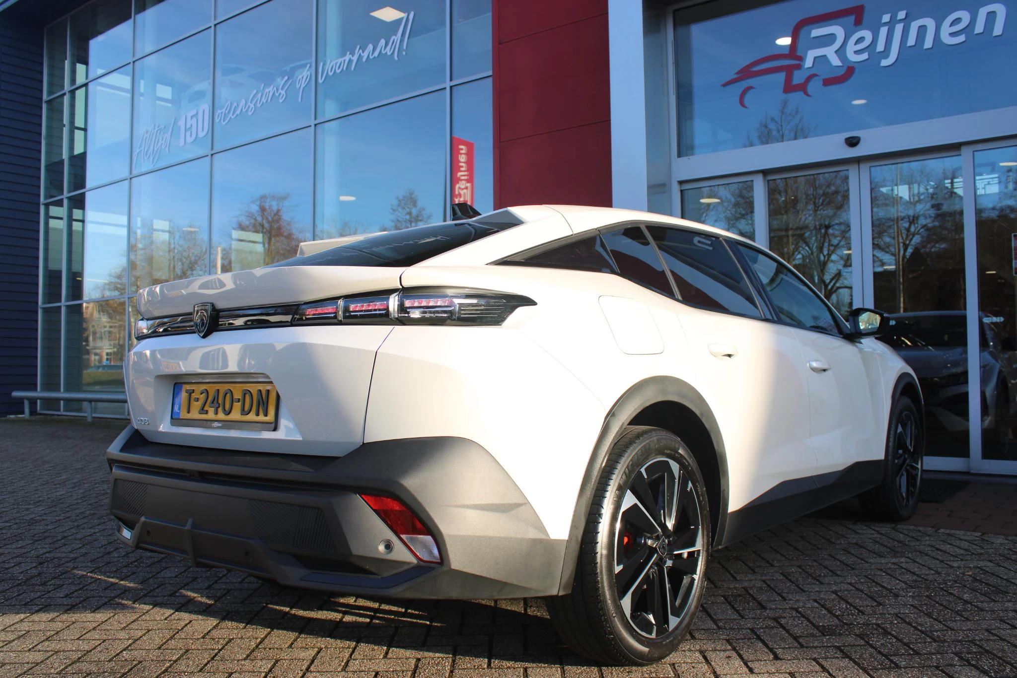 Hoofdafbeelding Peugeot 408